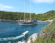 M/S OCEAN - anchoring in a secluded bay
