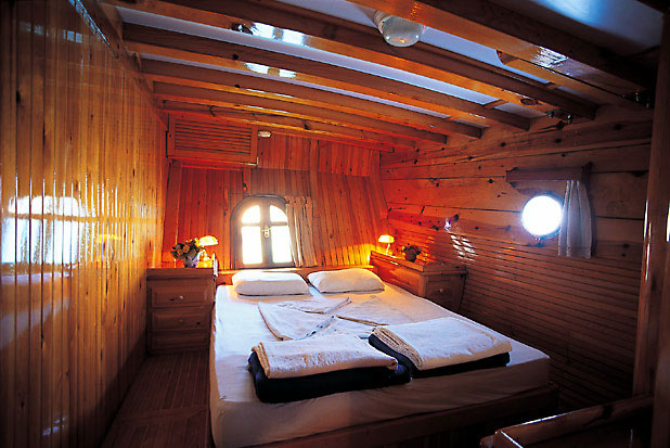 aft cabin on gullet ANGEL- Achterkabine mit Doppelbett on Gület M/S ANGEL
