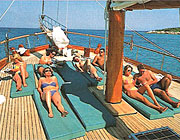 Der Reisegenuss - Sonnenbaden an Bord
