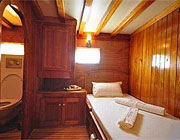 ingle cabins on M/S SUDE DENIZ